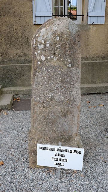 SAINT-RAPHAEL: Le musée archéologique, vue depuis le haut de la tour du musée 04