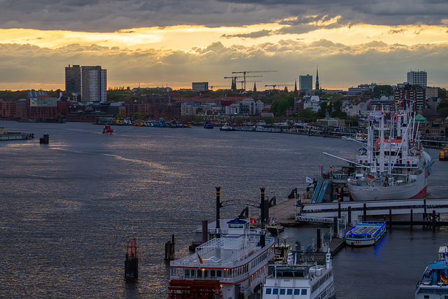 Hamburgtreffen 2024 - Besuch der Elbphilharmonie am 28.04.2024