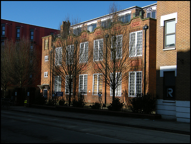 old school on Thames Street