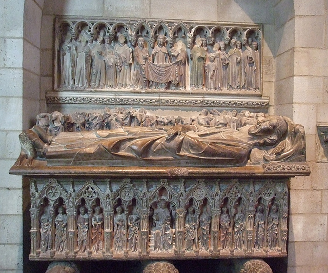 Sepulchral Monument of Urmengol VII, Count of Urgell in the Cloisters, June 2011