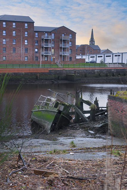 Wreck, Denny's Dock