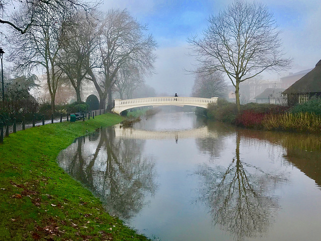 Misty morning on the River Sow