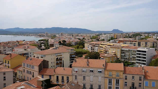 SAINT-RAPHAEL: Le musée archéologique, vue depuis le haut de la tour du musée 14