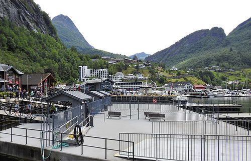 Geiranger mit Blick Richtung Dalsnibba