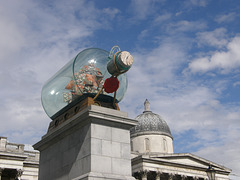 Trafalgar Square + 2 notas