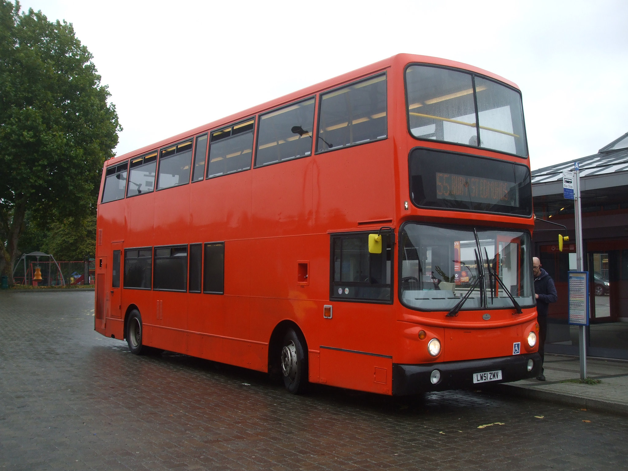 DSCF1946 Mulleys Motorways LW51 ZMV (01 D 10202)