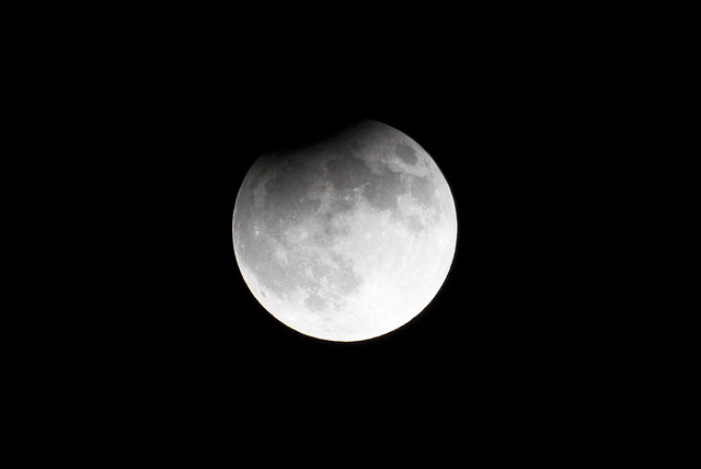 Partial eclipse of the Harvest moon, 9-17-24