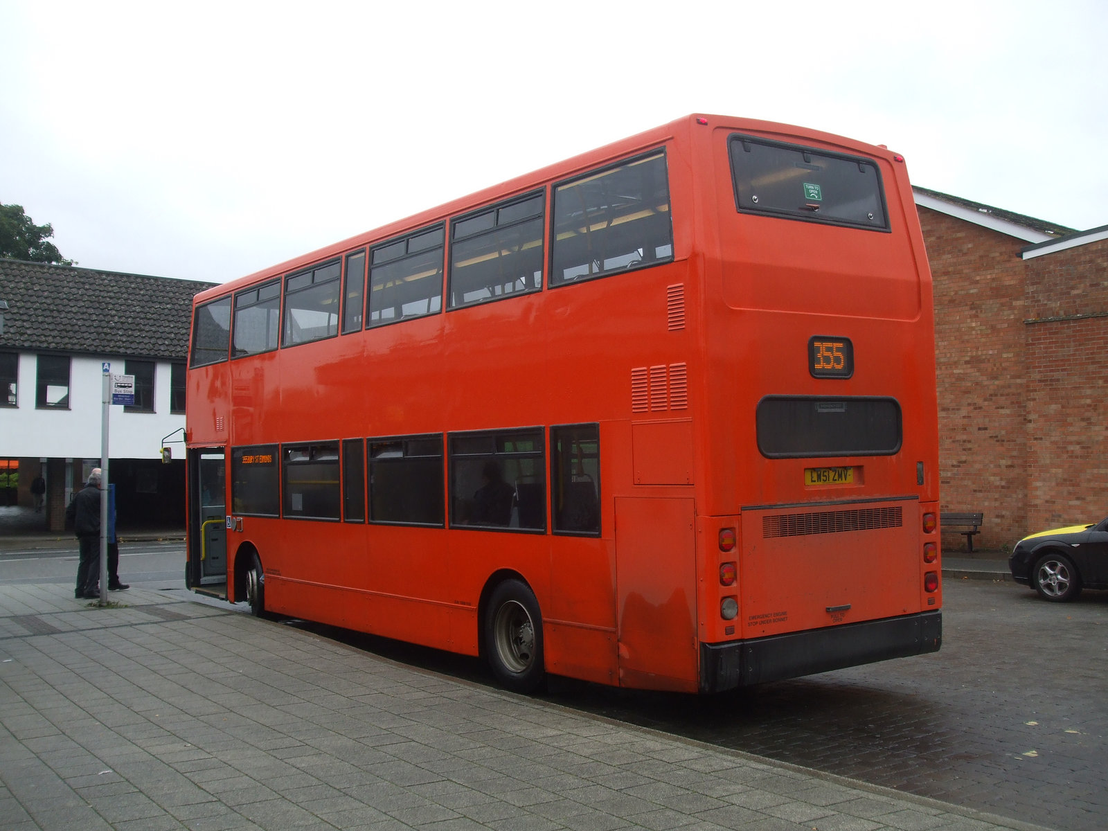 DSCF1948  Mulleys Motorways LW51 ZMV (01 D 10202)