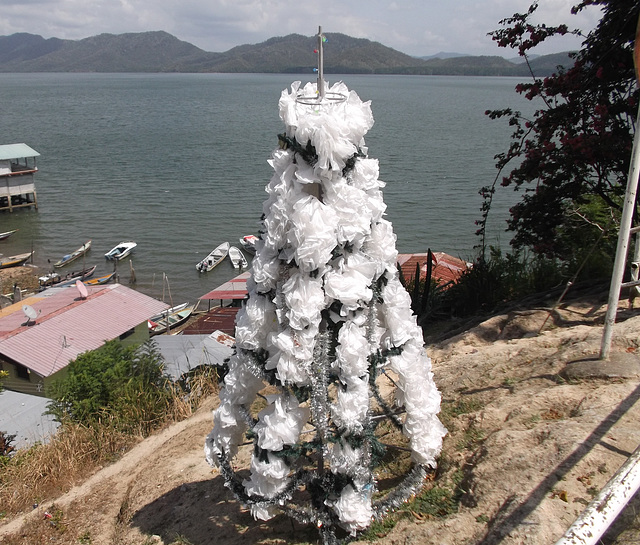 Blanc maritime et insolite