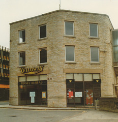 Former Yelloway Travel Bureau and office building in Smith Street, Rochdale – April 1989 (Photo by T.A. Slater) (TAS0489A)