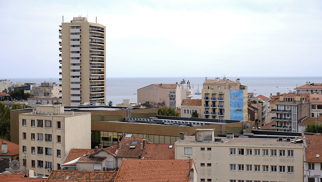 SAINT-RAPHAEL: Le musée archéologique, vue depuis le haut de la tour du musée 26