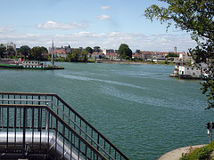 Sicht auf das Dreilanändereck Frankreich, Deutschland, Schweiz im Basler Rheinhafen