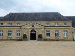 aux anciens commerces DOUE- LA -FONTAINE (49) 1/2 aux anciens commerces DOUE- LA -FONTAINE (49) 1/2