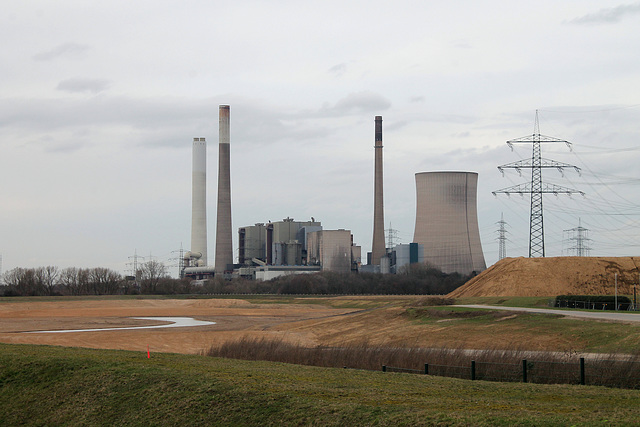 Blick auf das Steinkohlenkraftwerk Voerde (Dinslaken) / 4.03.2017