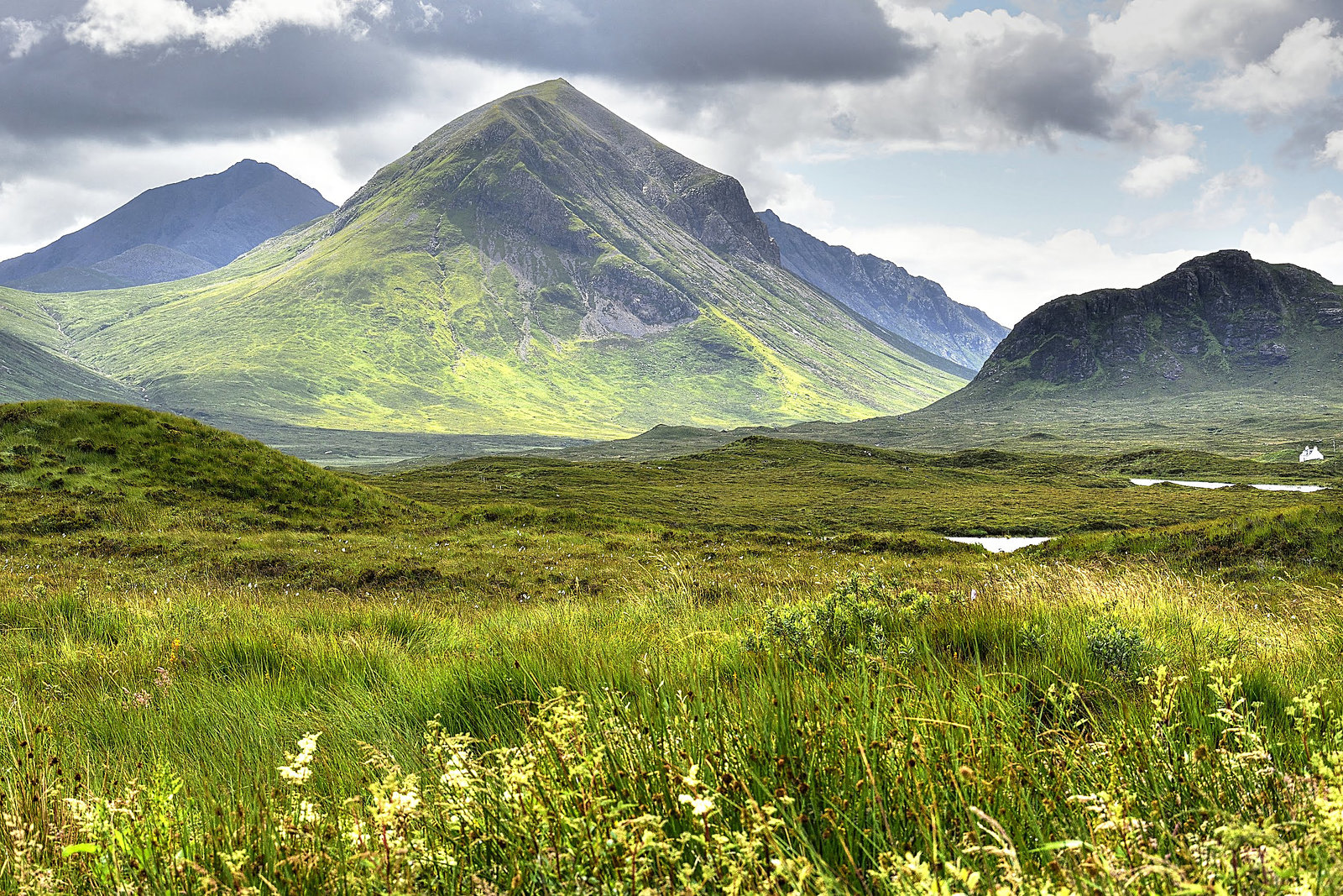 Sunlit Marsco, Glen Sligachan, Isle of Skye