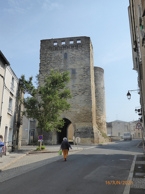 balade dans THOUARS Deux-Sèvres