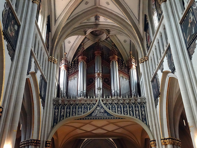 Orgel der Kathedrale St. Nikolaus (Freiburg im Üechtland)