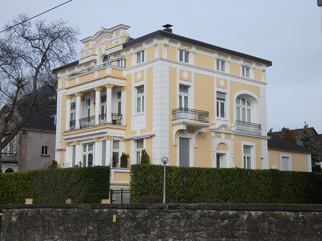 Koenigswinter- Villa Rheinfrieden