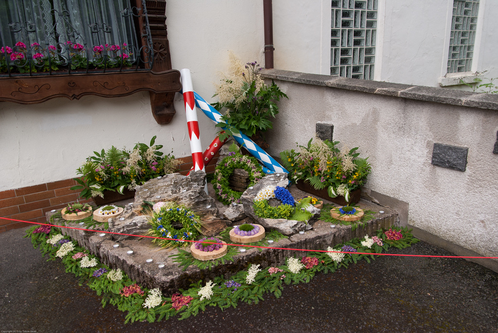 Brunnen beim Möbelhaus Unglaub