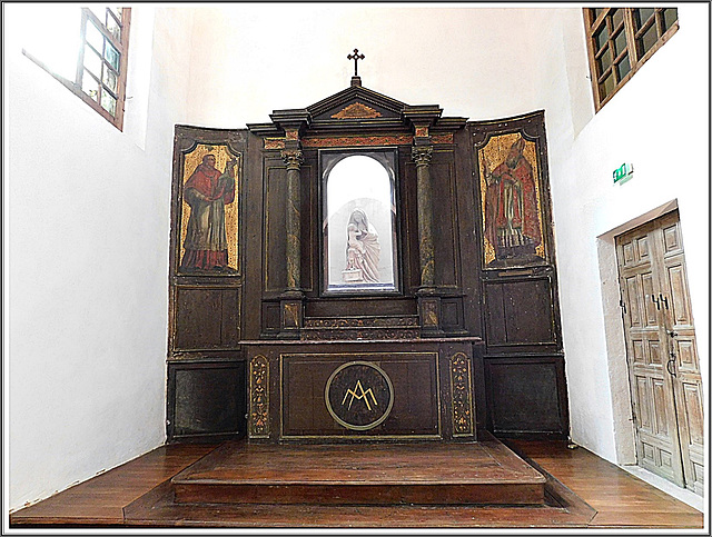 Tansept Nord de la Chapelle Sainte Catherine à Dinan (22)