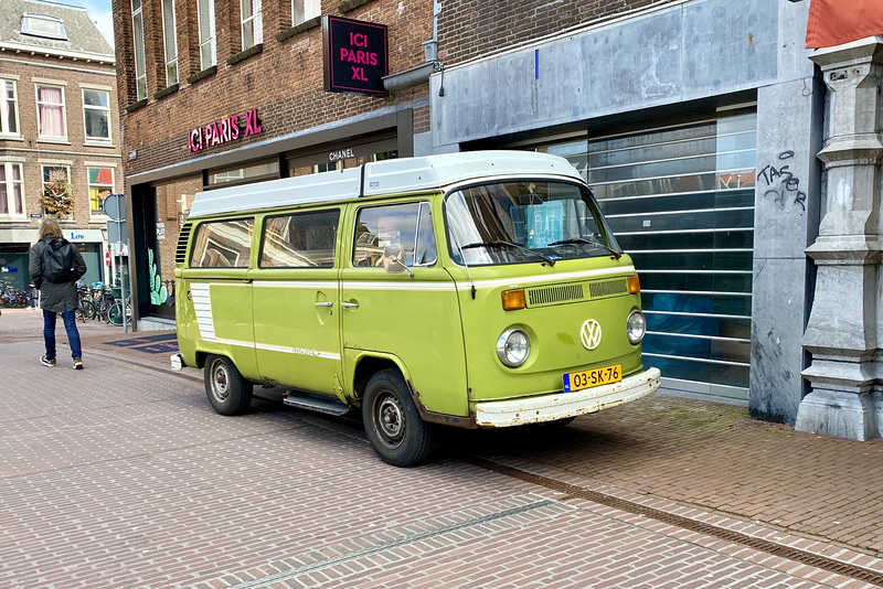 1977 Volkswagen camper van