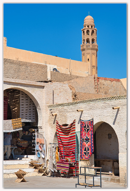 Le souk et la mosquée de Ferkous