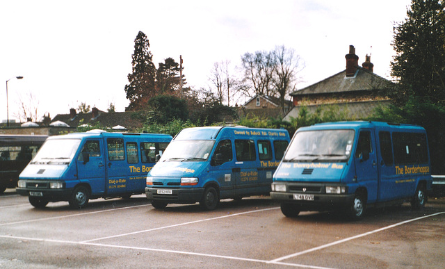 Diss & District Community Bus mini-buses in Bury St. Edmunds – Dec 2005 (551-35)