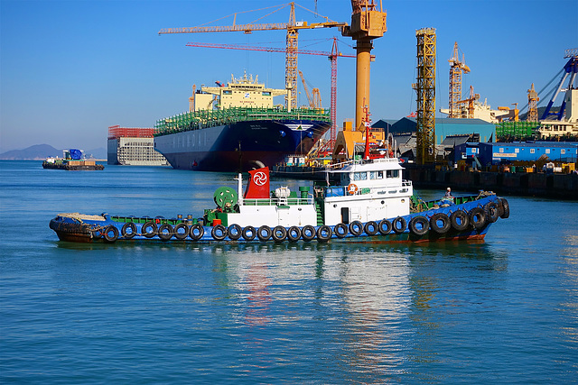 DSME tug