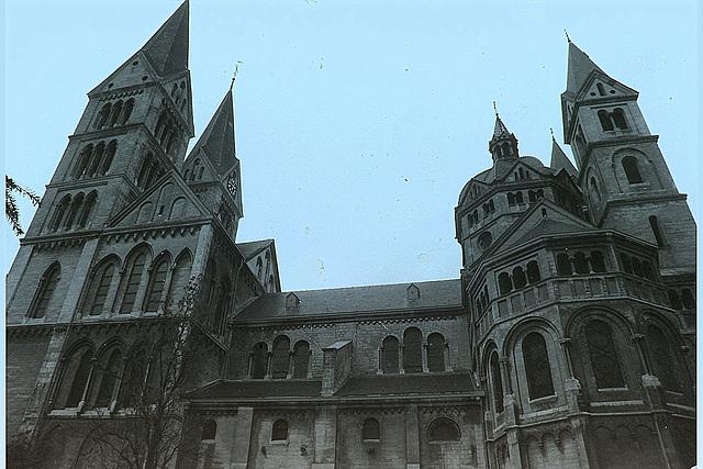 Munsterkerk 1300  Roermond
