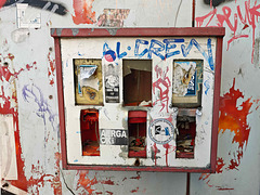 Detmold - Gumball machine