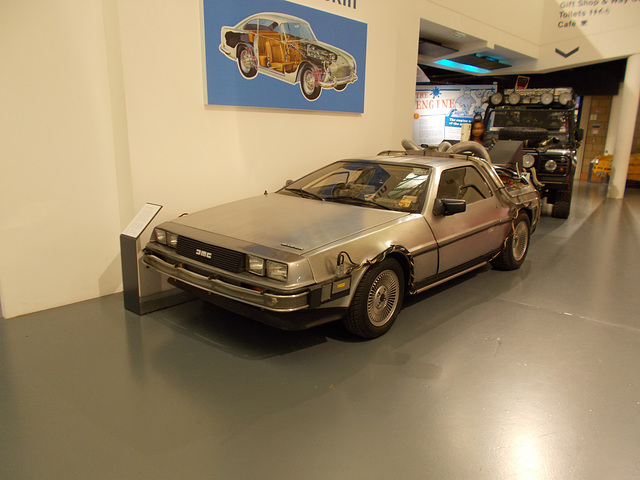 bmm[23] - DeLorean DMC-12 {1 of 2}