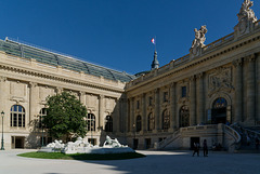 Square Jean Perrin (Grand Palais)