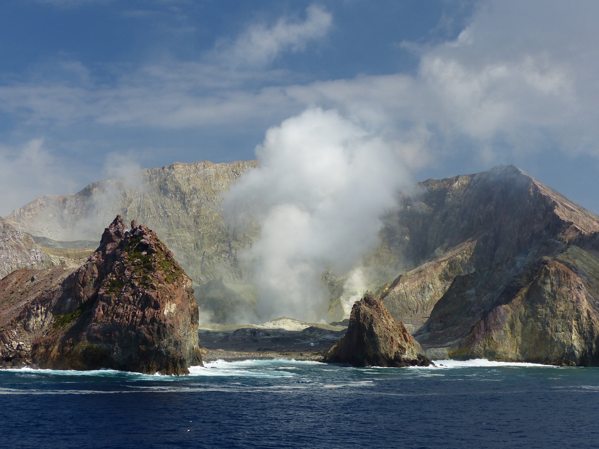 Whakaari/White Island (27) - 25 February 2015