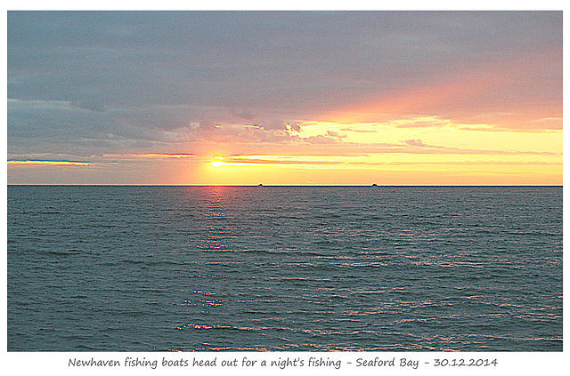 Fishing boats at sunset - Seaford Bay - 30.12.2014