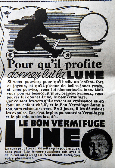 Cet enfant est une vraie mine d'or avec ses appâts vivants pour les pêcheurs . Quel gâchis ! ( pub dans Le Journal du 22 mai 1940 )