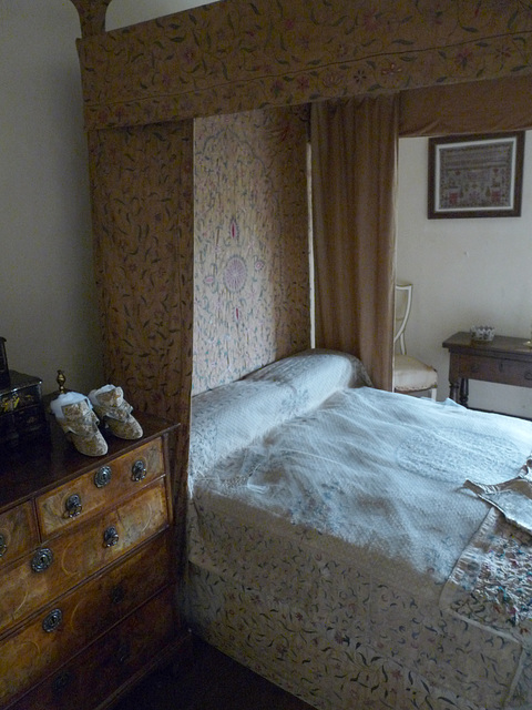 Sulgrave Manor- A Bedroom