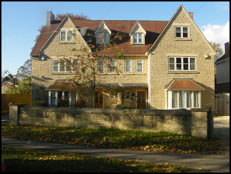 houses in the vernacular