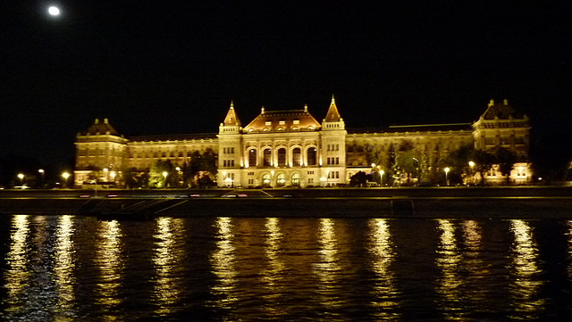 Technische Universität Budapest
