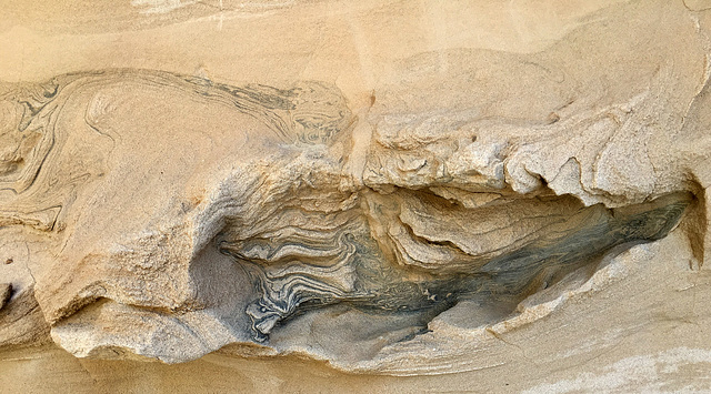 Calcite Mine Slot Canyon Hike (0659)