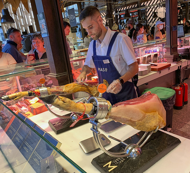 Cutting jamón, Mercado de San Miguel