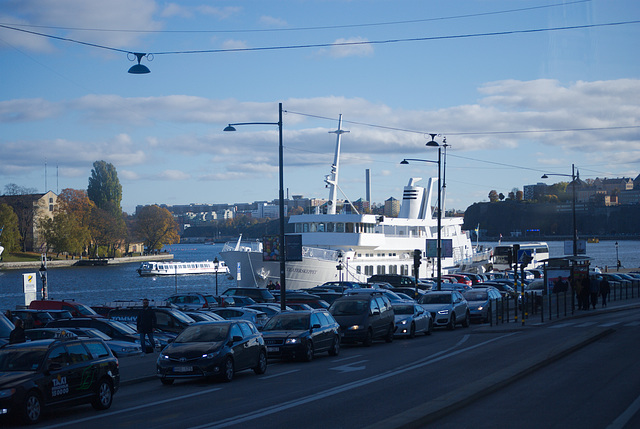 Straßenverkehr und Teaterskeppet