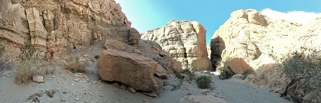 Calcite Mine Slot Canyon Hike (0664)