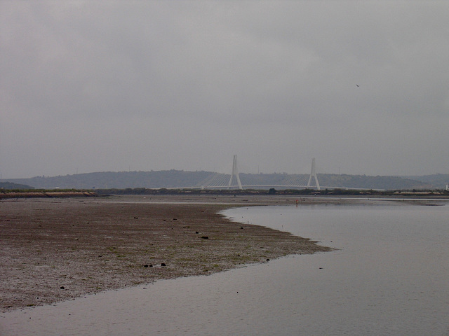 Looking from Portimão to the bridge carring the EN125 over the Rio Arade