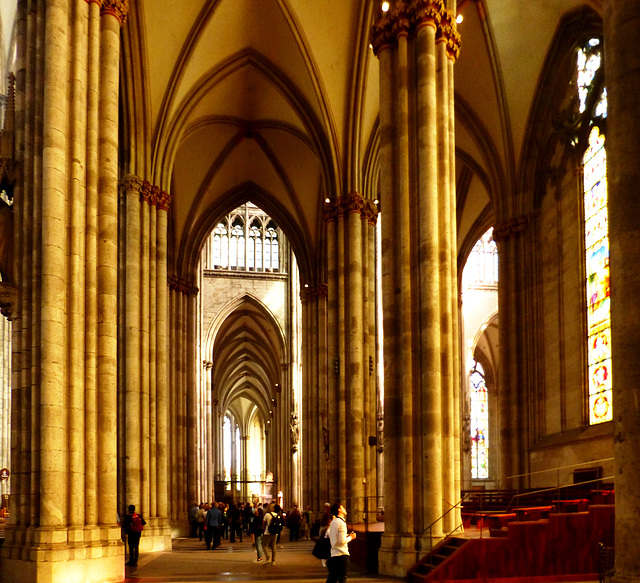 DE - Cologne - Inside the cathedral