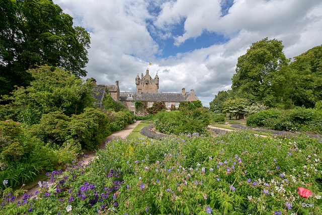 Castle Cawdor Gardens