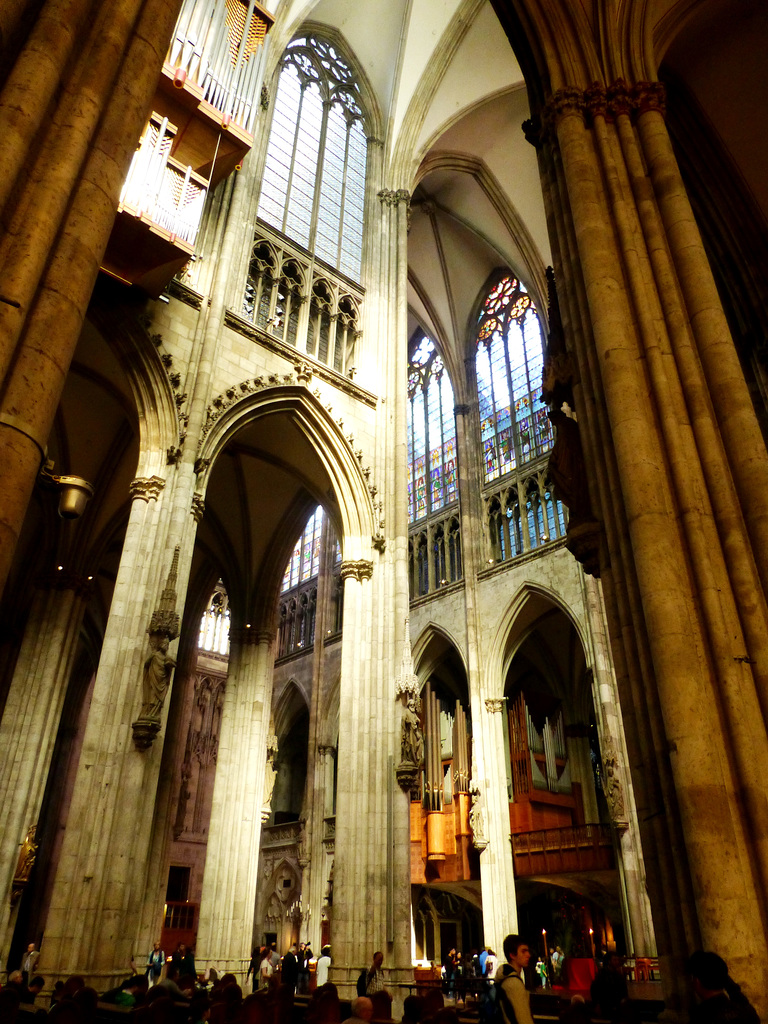 DE - Cologne - Inside the cathedral