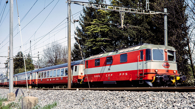 830000 Morges Re420 Swiss-Express