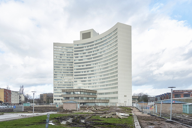 -hochhaus-07440-co-01-03-20