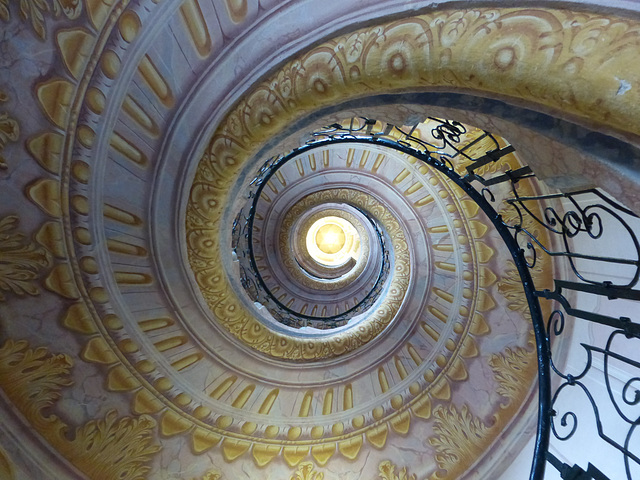 Spiral staircase