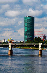 Frankfurt - West Port Tower